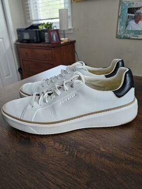 Cole Haan White Leather Low-Top Sneakers with Black Heel Tab Mens 11